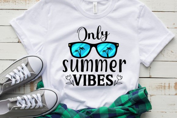 Only Summer Vibes: A Designer’s Embroidery Review